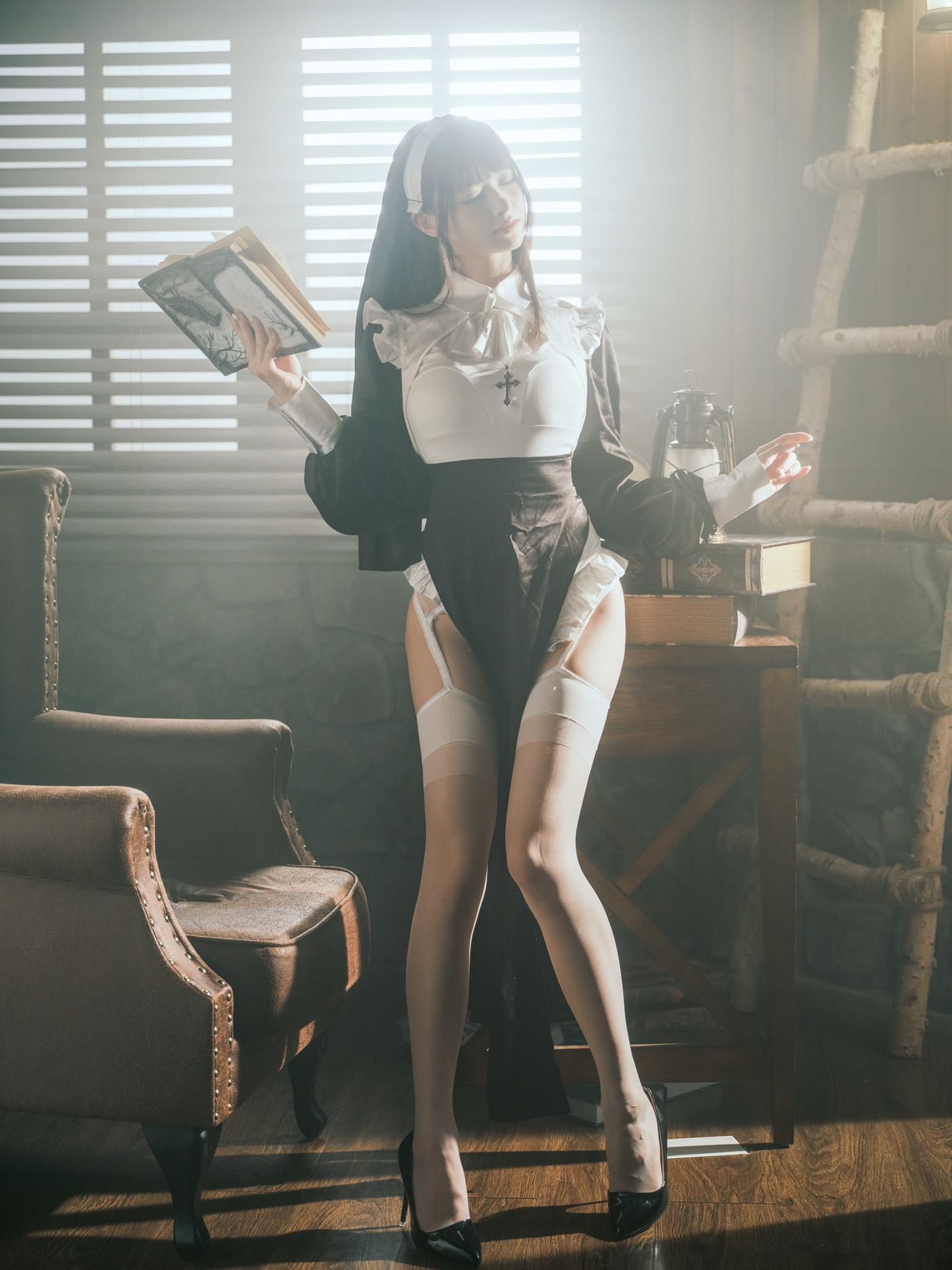 河豚抚子 修女 [15P/65MB]