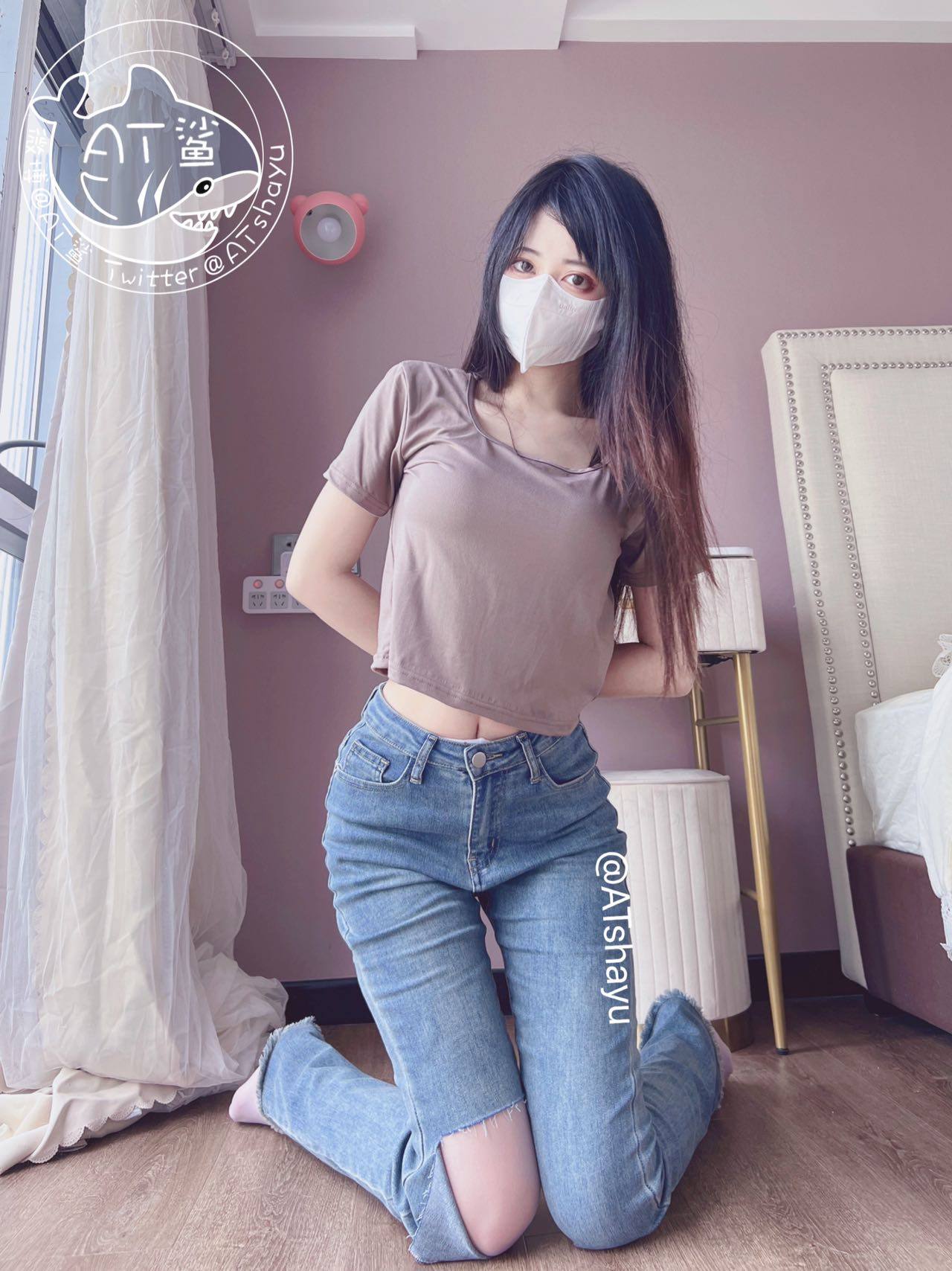 AT鲨  邻家姐姐的反差 [56P/48MB]