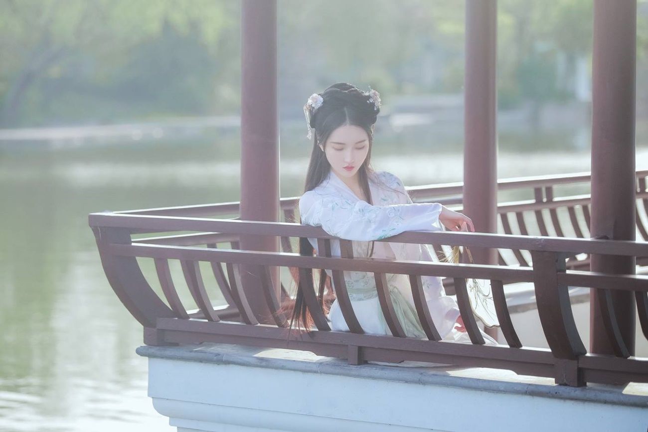 [YITUU艺图语] 2022.03.08 春如旧 琦琦 [22P/602MB]