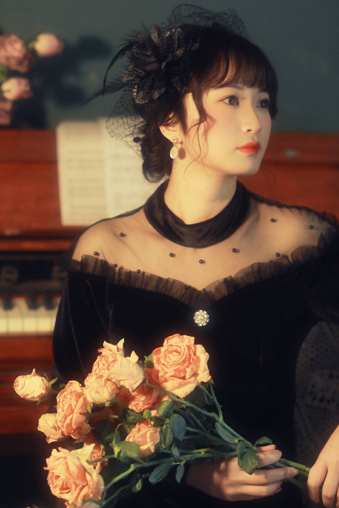 [YITUU艺图语] 2022.03.23 鎏金岁月 贵玲 [20P/329MB]