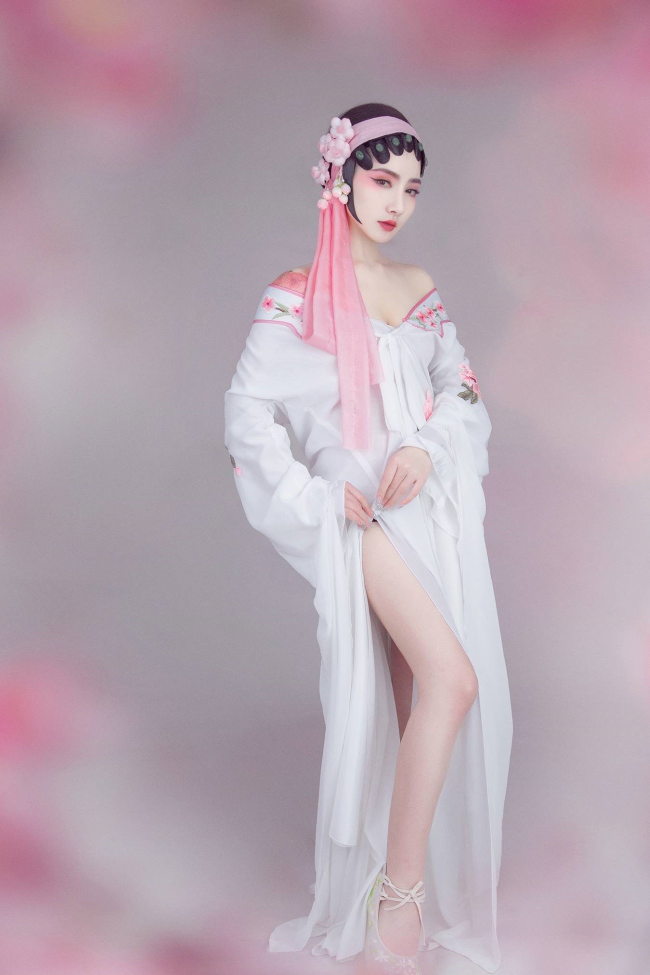 [YITUU艺图语] 2022.03.14 桃花坞 唯宝 [22P/503MB]