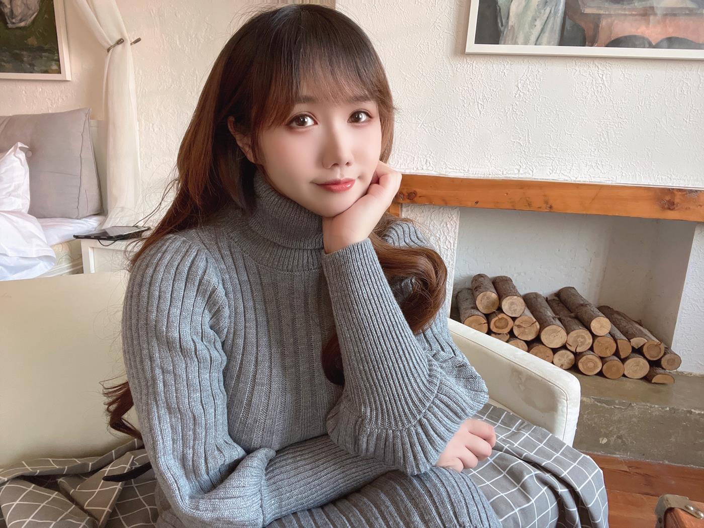 麻花麻花酱  泳装自拍[57P/3V/494MB]