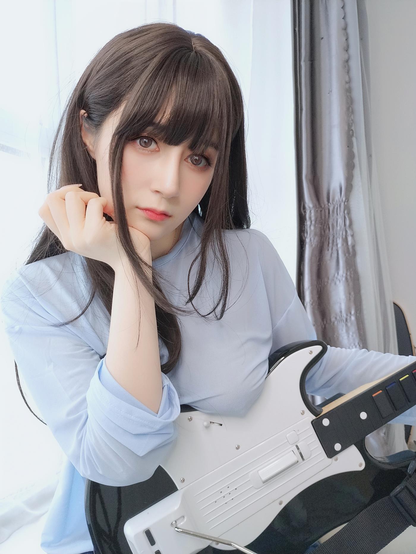 白银  镜子里的姐姐[21P/1V/68MB]