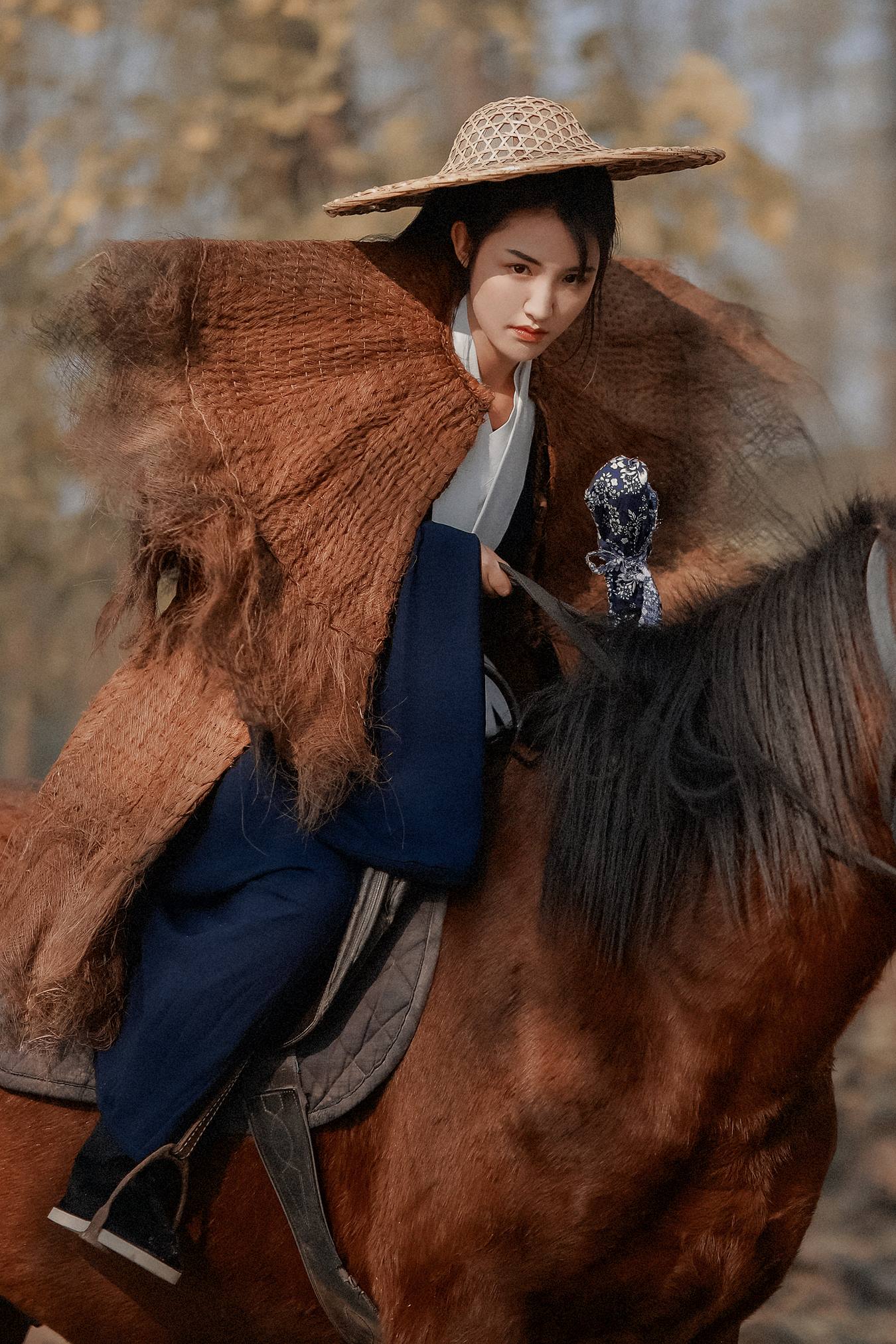 [YITUU艺图语] 2022.04.02 天下潮 Abbye_e章 [22P/452MB]