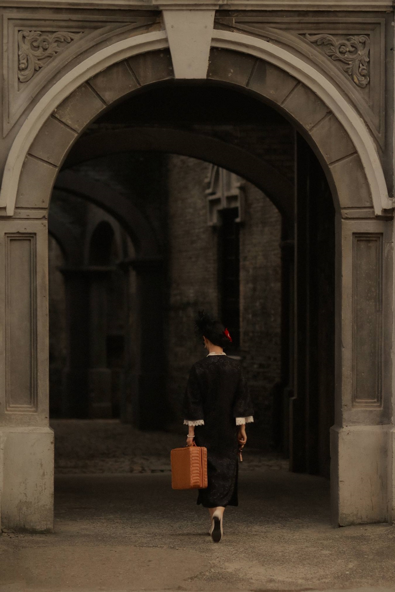 [YITUU艺图语] 2022.03.16 华灯初上 云之是小狐狸吖 [25P/414MB]