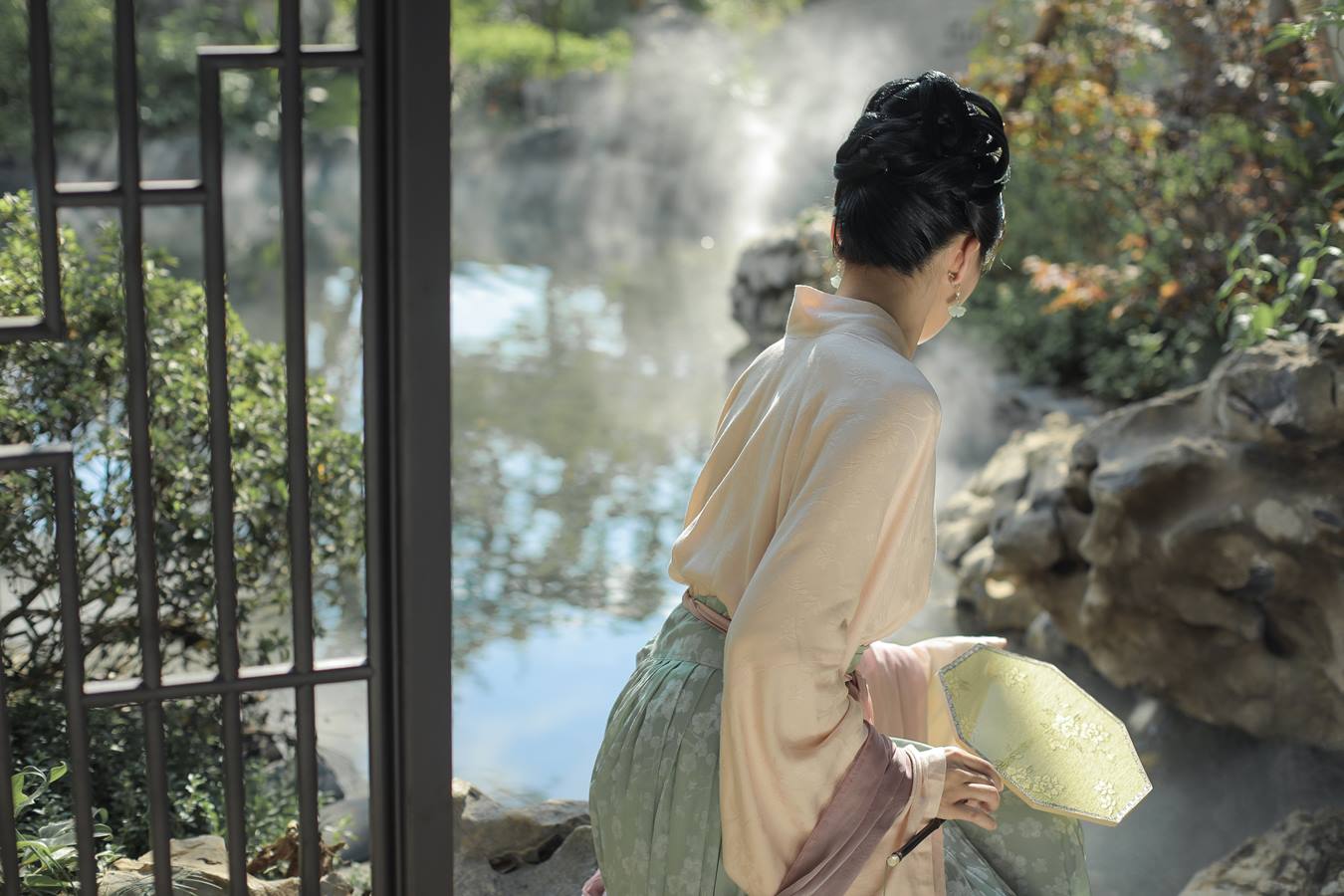 [YITUU艺图语] 2022.03.20 青团 官官 [21P/404MB]