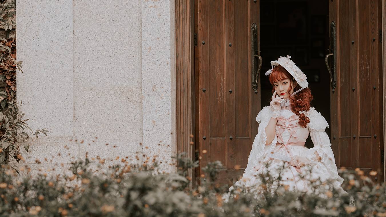 [YITUU艺图语] 2022.03.30 女孩的裙摆 二立喵 [22P/350MB]