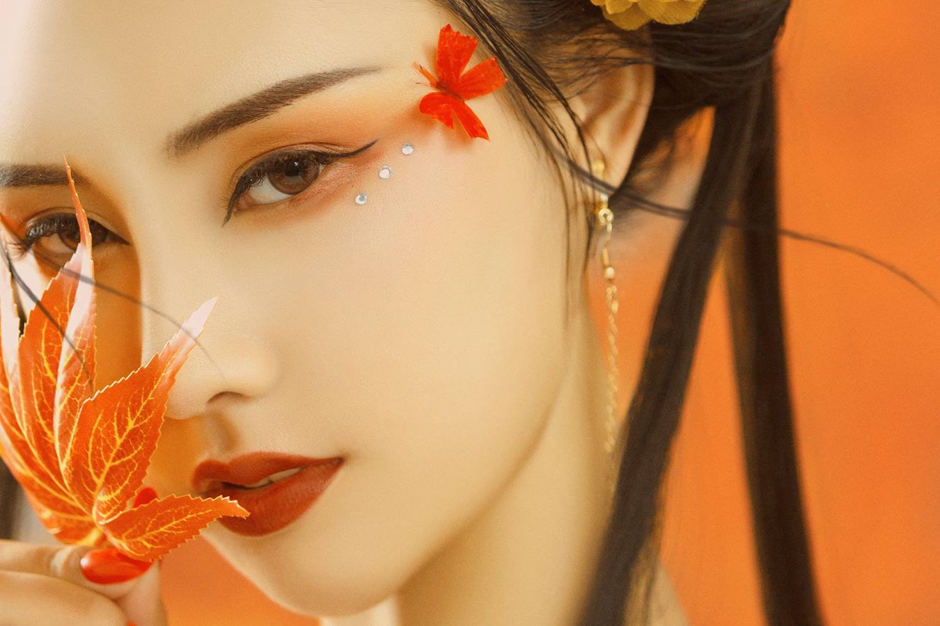 [YITUU艺图语] 2022.03.29 枫叶落 柠檬 [22P/612MB]