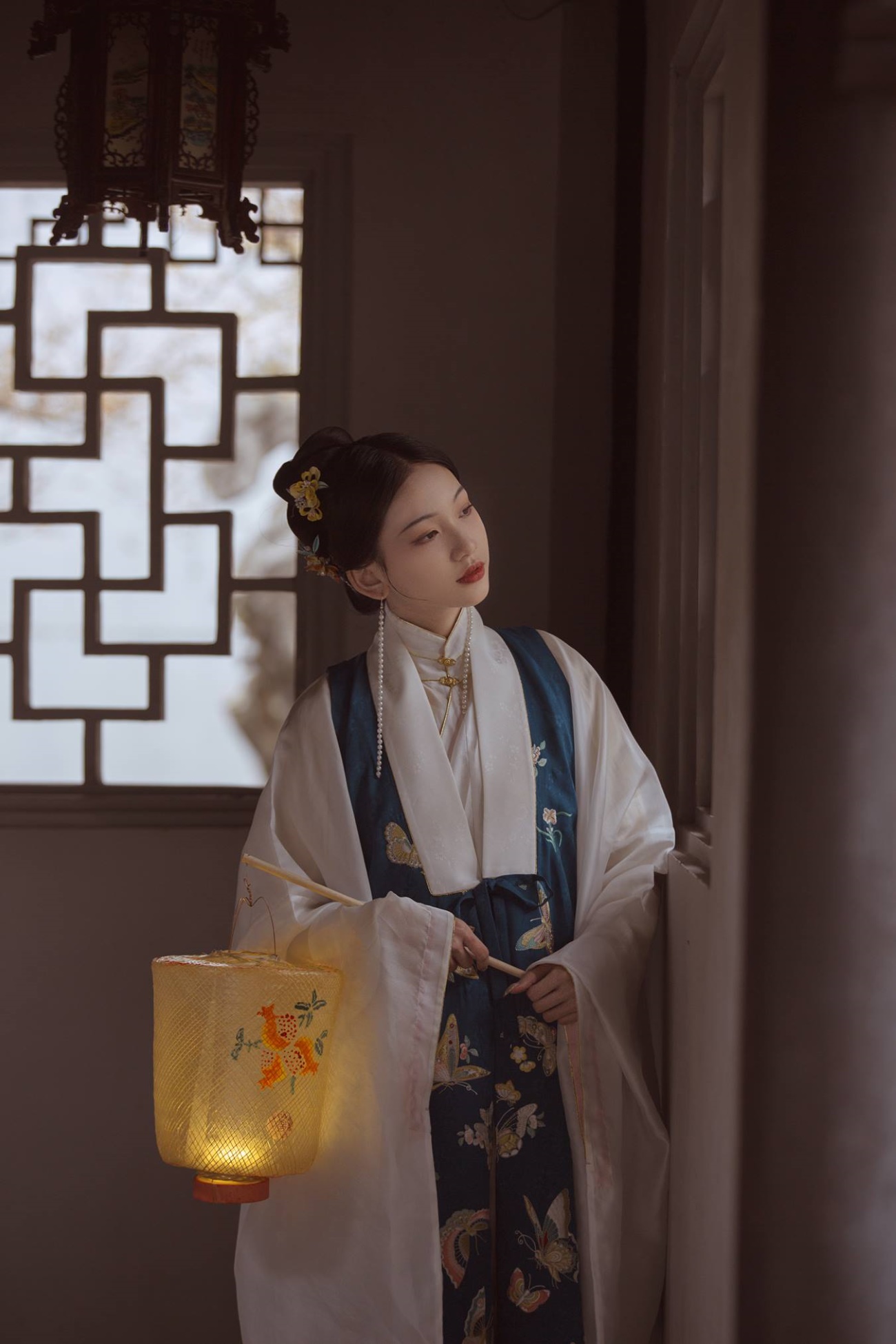 [YITUU艺图语] 2022.04.02 春事到桐花 二一芝 [35P/208MB]