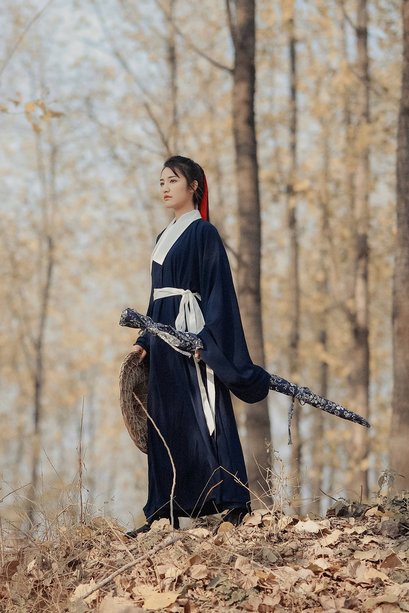 [YITUU艺图语] 2022.04.02 天下潮 Abbye_e章 [22P/452MB]