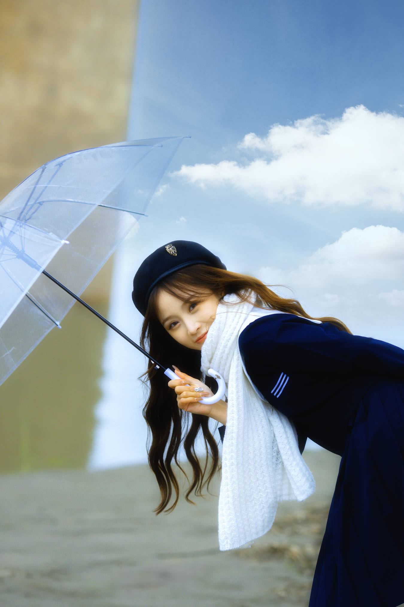 [YITUU艺图语] 2022.03.19 阴天的海边 酸奶 [23P/319MB]