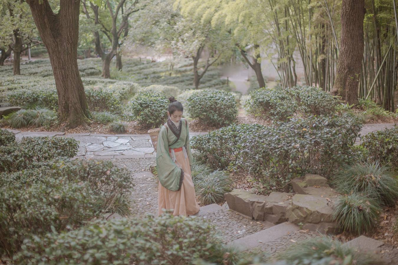 [YITUU艺图语] 2022.03.30 赠隐者 五月的三花猫 [23P/104MB]