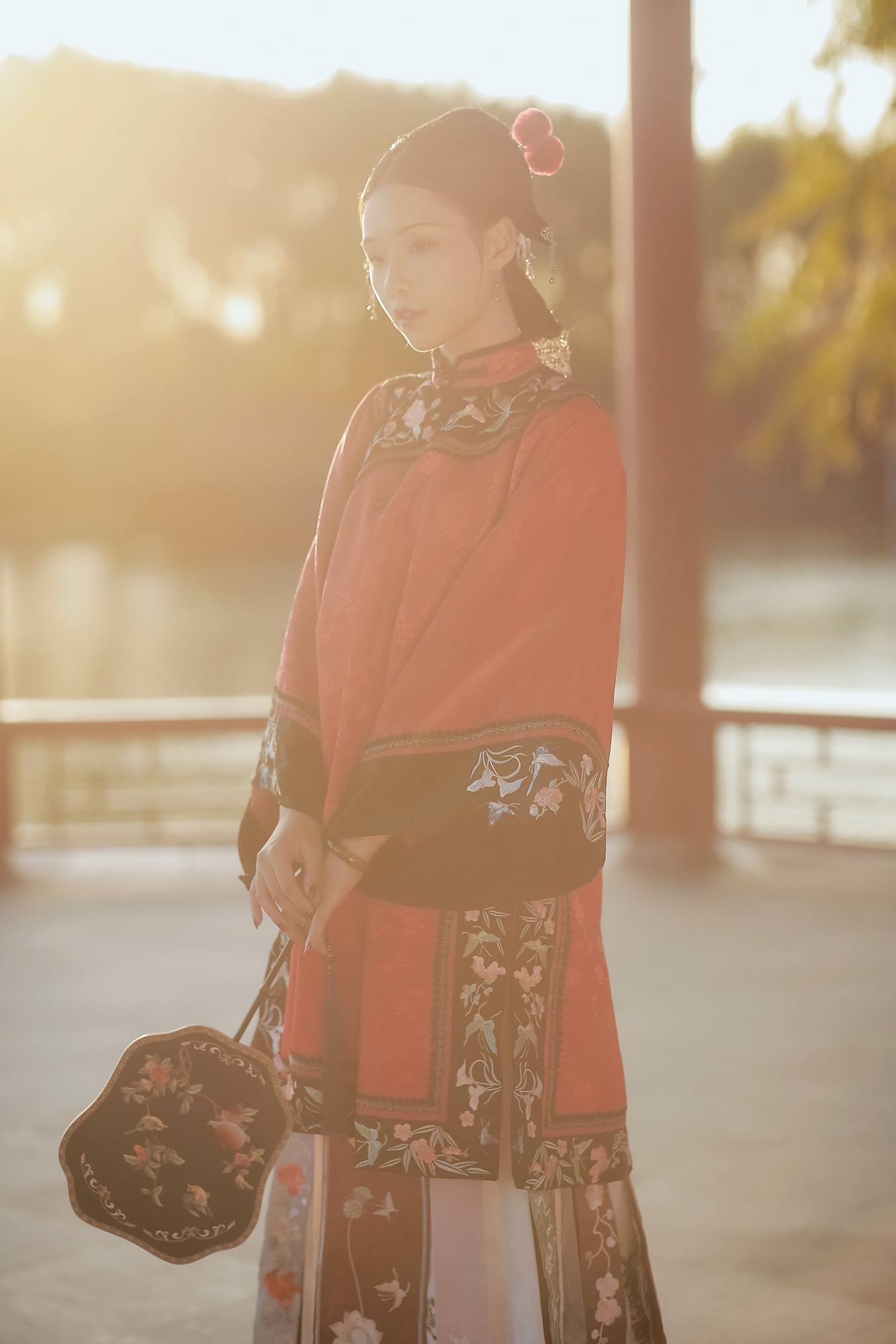 [YITUU艺图语] 2022.03.31 宫墙柳 _喵喵家的小鱼干_ [29P/550MB]