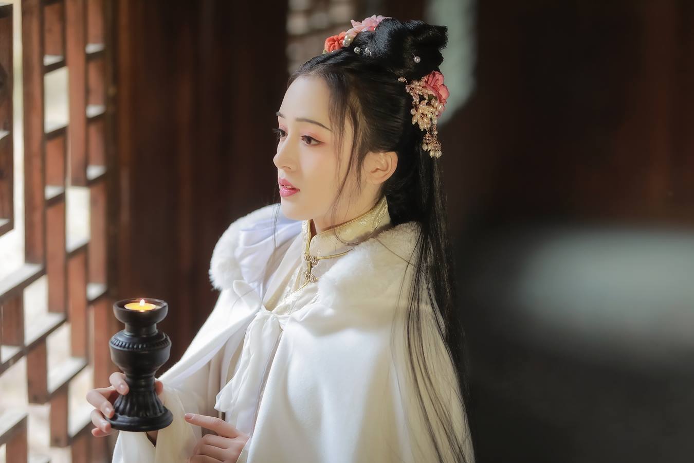 [YITUU艺图语] 2022.03.30 多少相思雁南飞，终究天涯人不回 思佳 [24P/541MB]