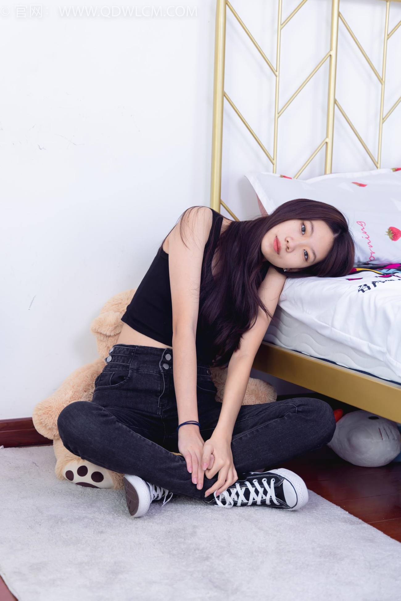 物恋传媒 NO.1452 纤纤-春天的芽[155P/1V/3.45GB]