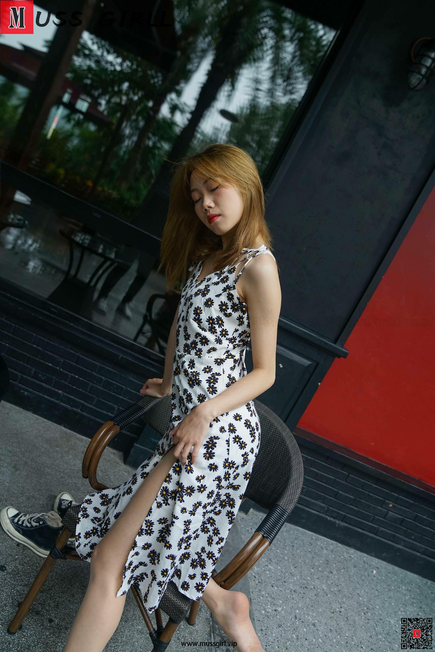 [MussGirl慕丝女郎]NO.410 碎花长裙B[92P/152MB]