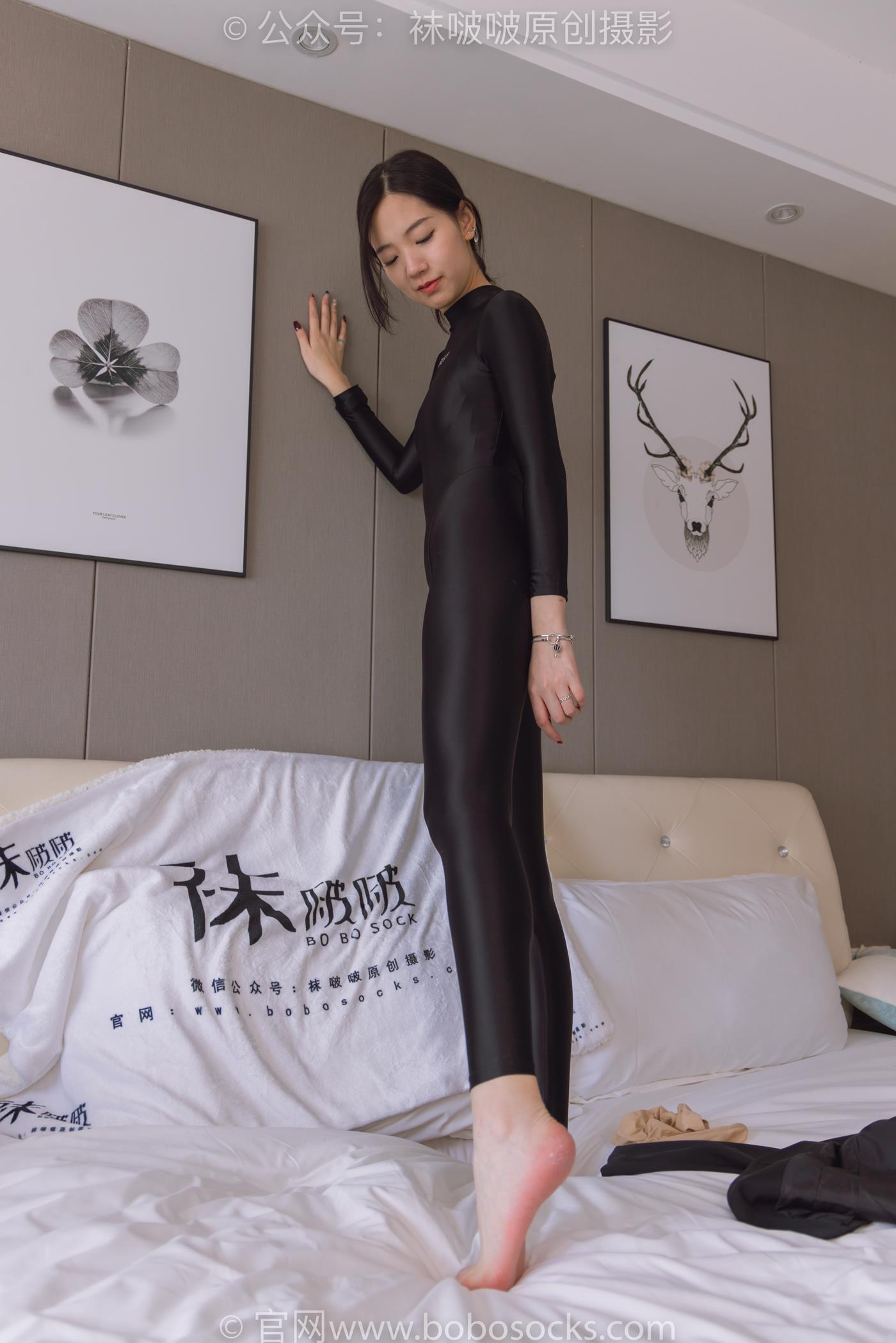 [BoBoSocks袜啵啵]NO.188 小甜豆-连体泳衣、高跟长靴、短肉丝、裸足[147P/1V/5.75GB]