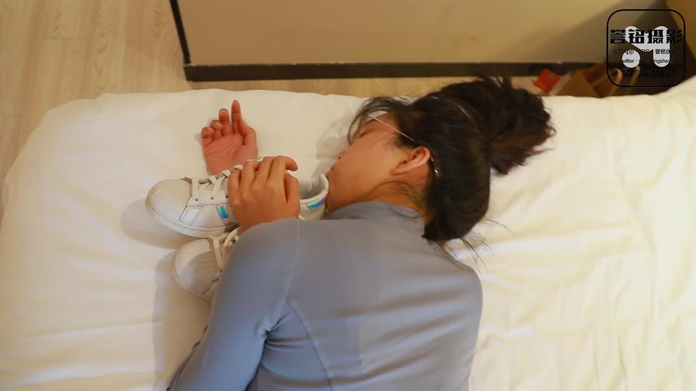 [誉铭传媒]袜足摄影 2023年《2023.02.08特约作品》[27P/1V/776MB]