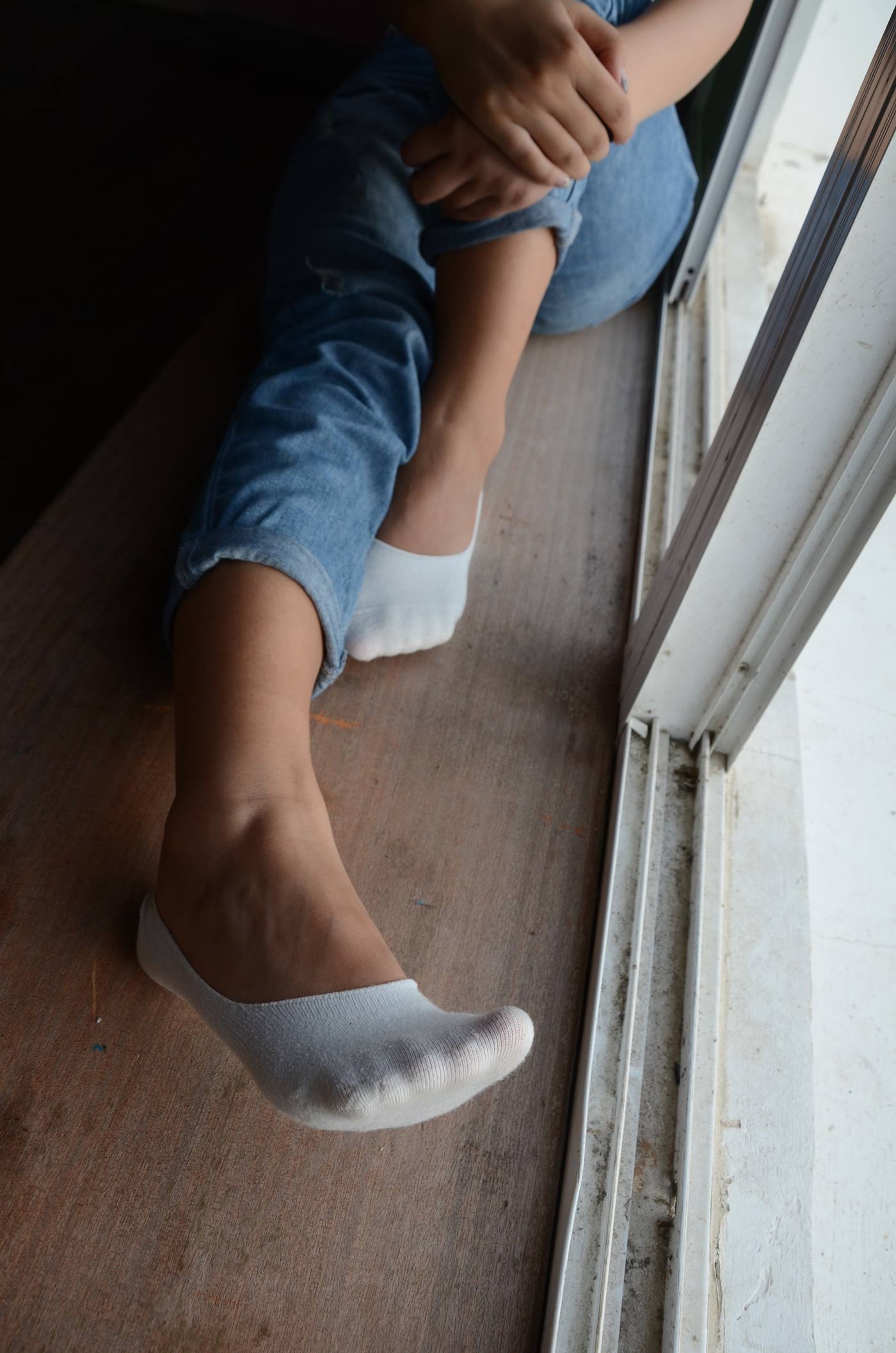 [战前女神] 美腿镁足精品摄影套图 123 [102P/190MB]