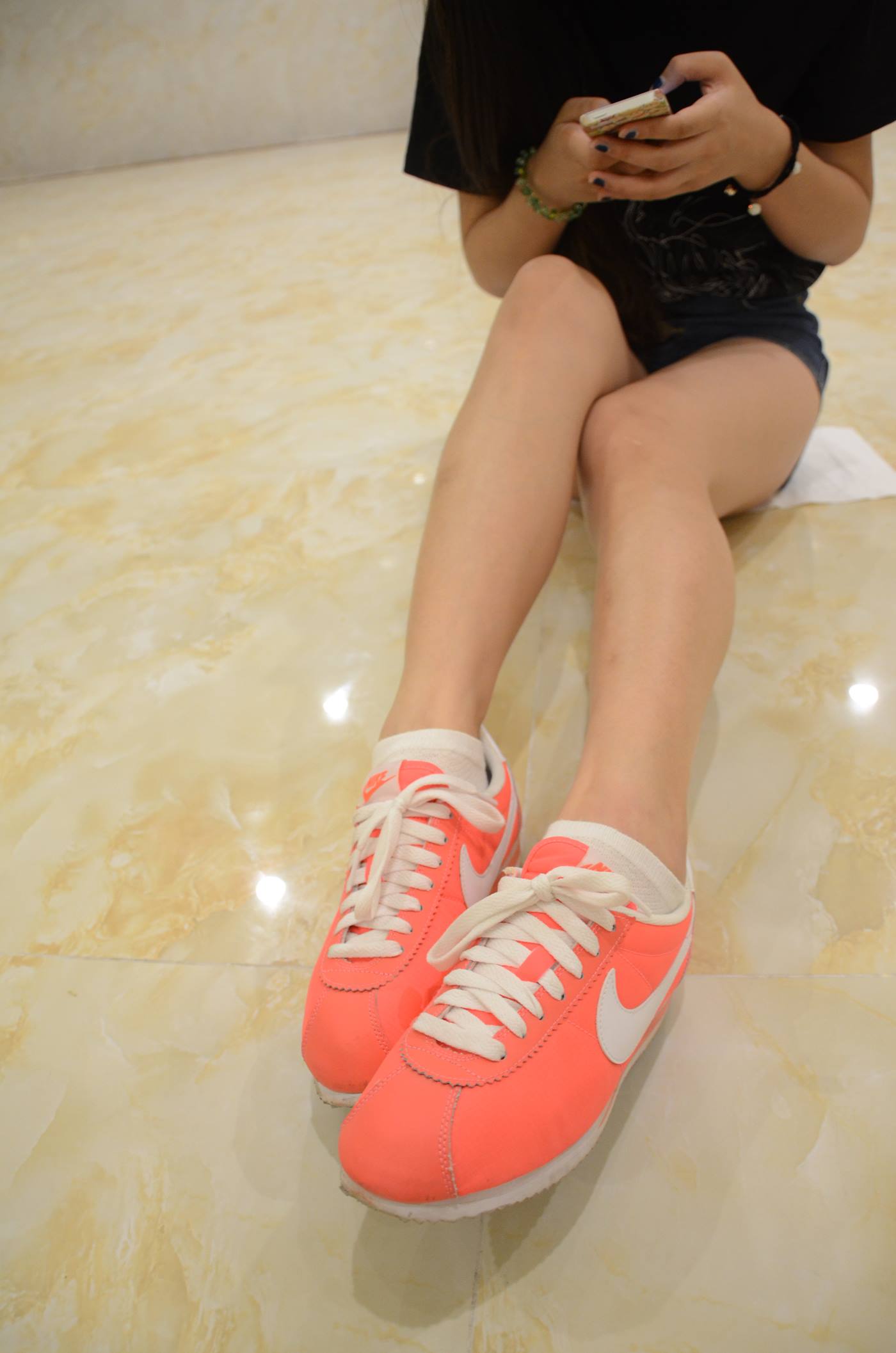 [战前女神] 美腿镁足精品摄影套图 121 [133P/248MB]