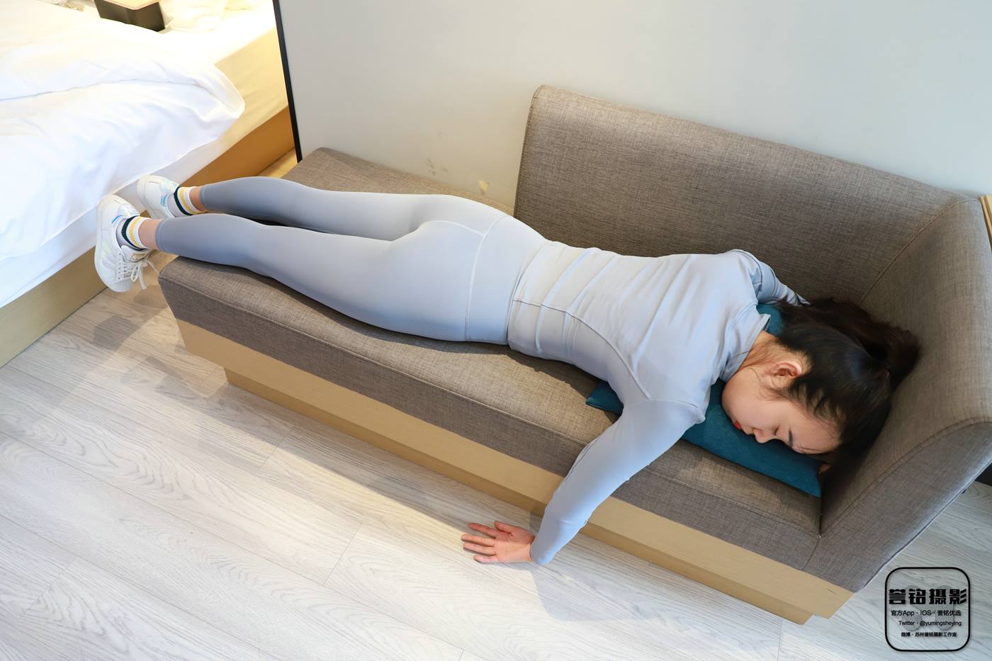 [誉铭传媒]袜足摄影 2023年《2023.02.08特约作品》[120P/634MB]