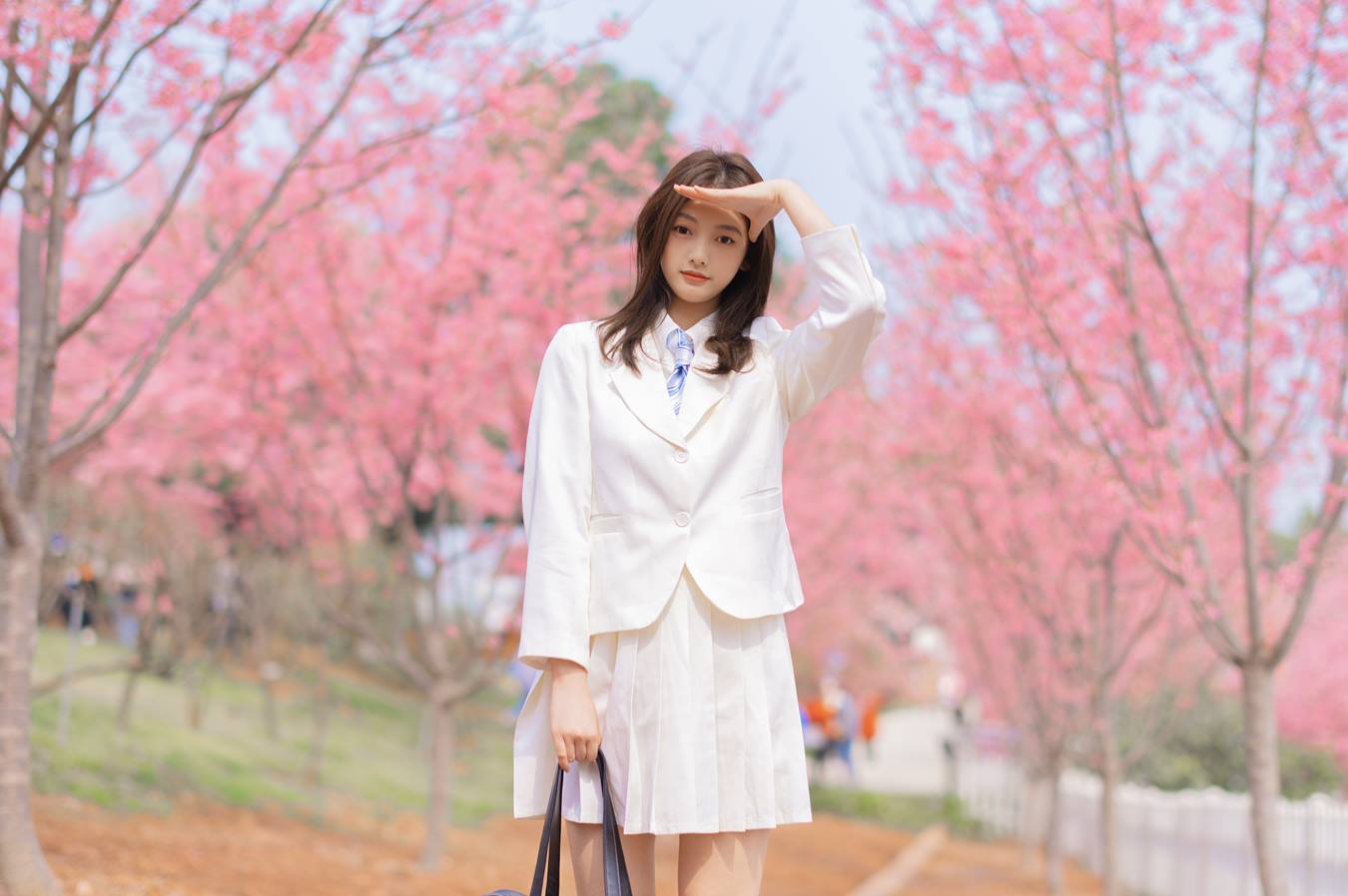 [YITUU艺图语] 2022.04.19 樱吹叶 倾倾 [20P/113MB]