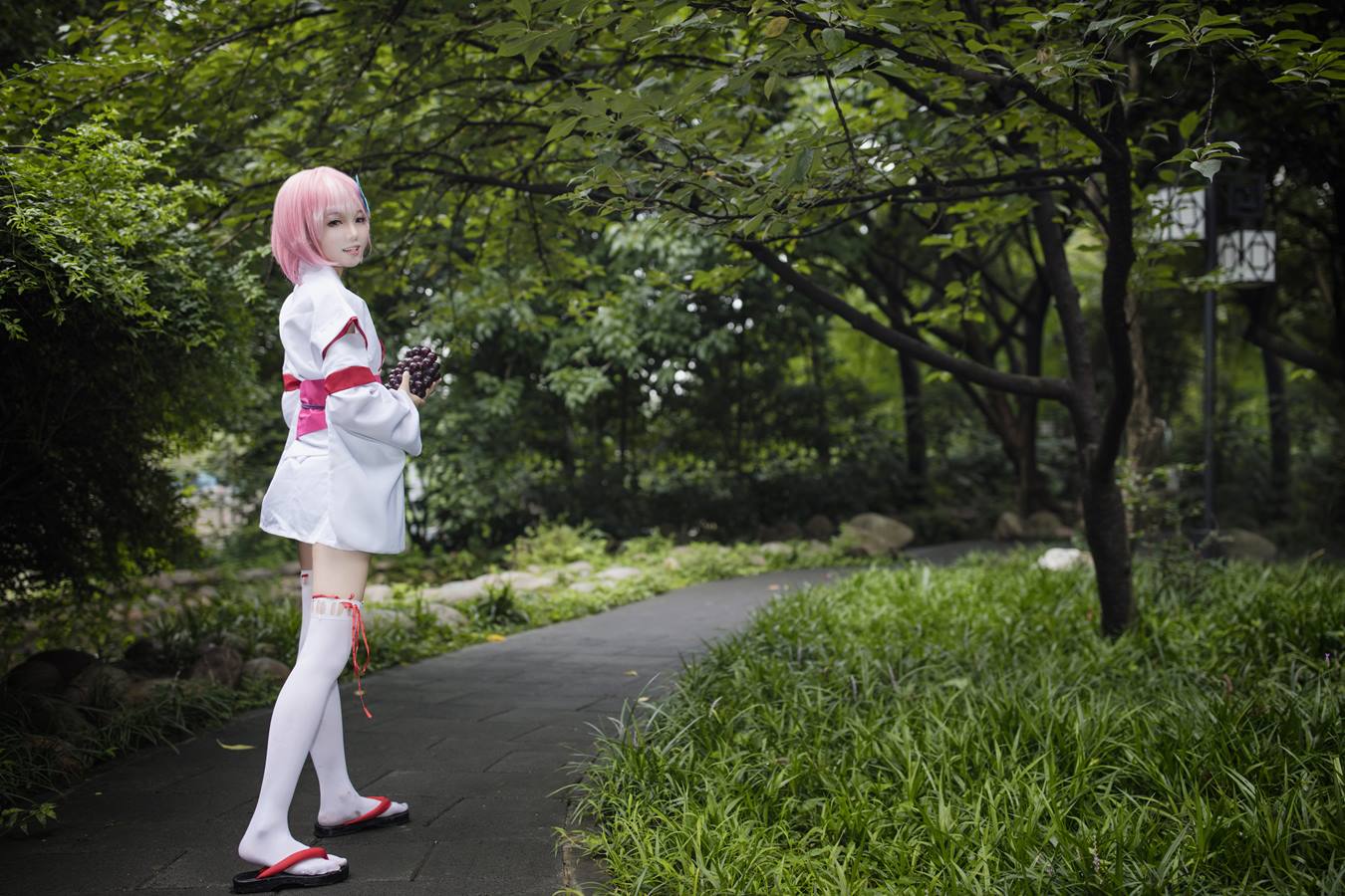 [YITUU艺图语] 2022.04.13 拉姆幼年 七奈 [25P/601MB]