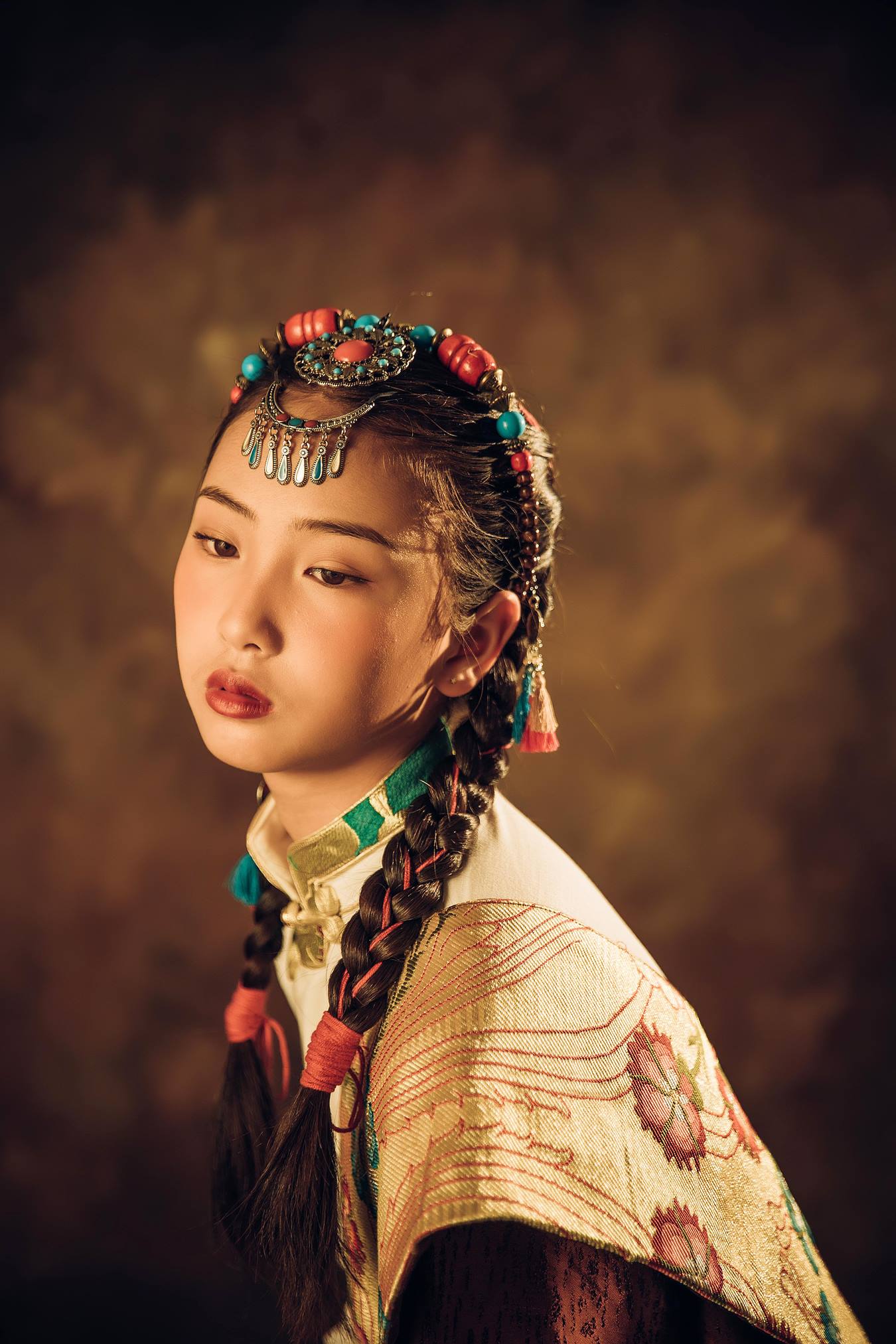 [YITUU艺图语] 2022.04.09 民族风 小嘉 [26P/212MB]