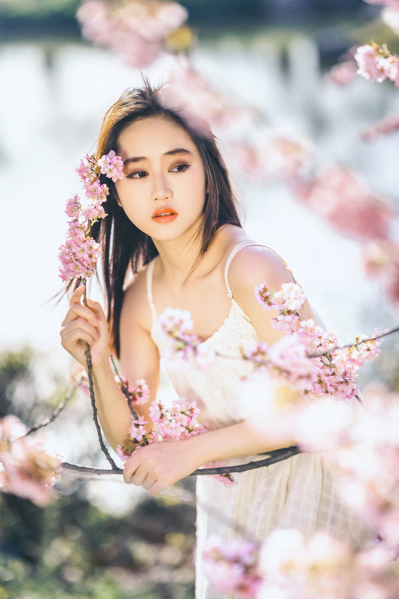 [YITUU艺图语] 2022.04.20 樱花物语 乐乐 [22P/360MB]