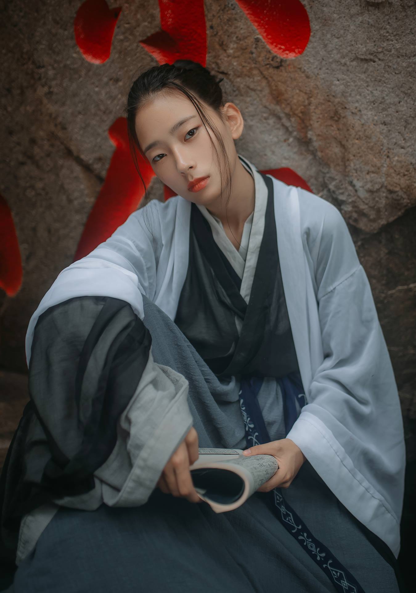 [YITUU艺图语] 2022.04.09 青山 叶初婳 [26P/263MB]