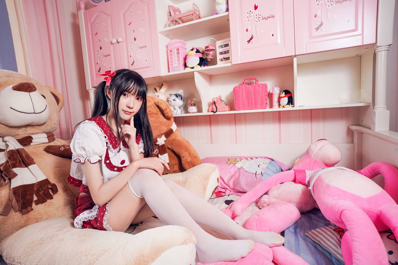 [YITUU艺图语] 2022.04.10 偶像心愿 囚囚 [20P/617MB]