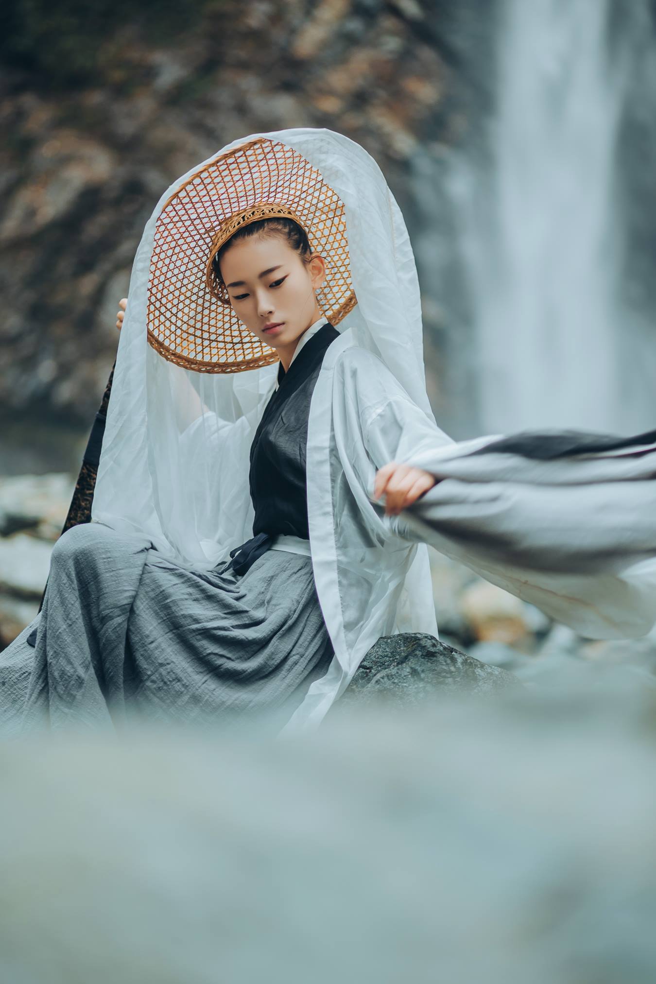 [YITUU艺图语] 2022.04.11 天涯陌路 叶初婳 [23P/204MB]