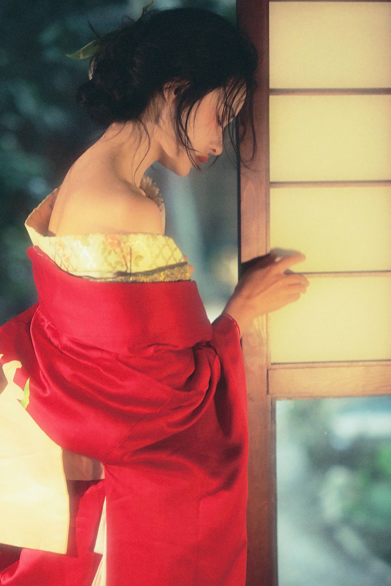 [YITUU艺图语] 2022.04.17 百合 相泽希子 [20P/344MB]