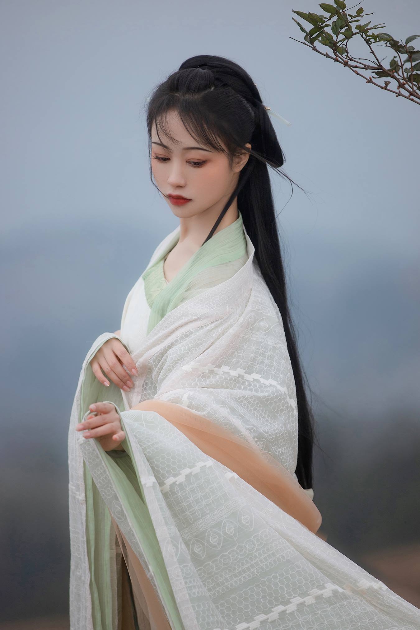 [YITUU艺图语] 2022.04.03 山雾 梨一依 [23P/279MB]