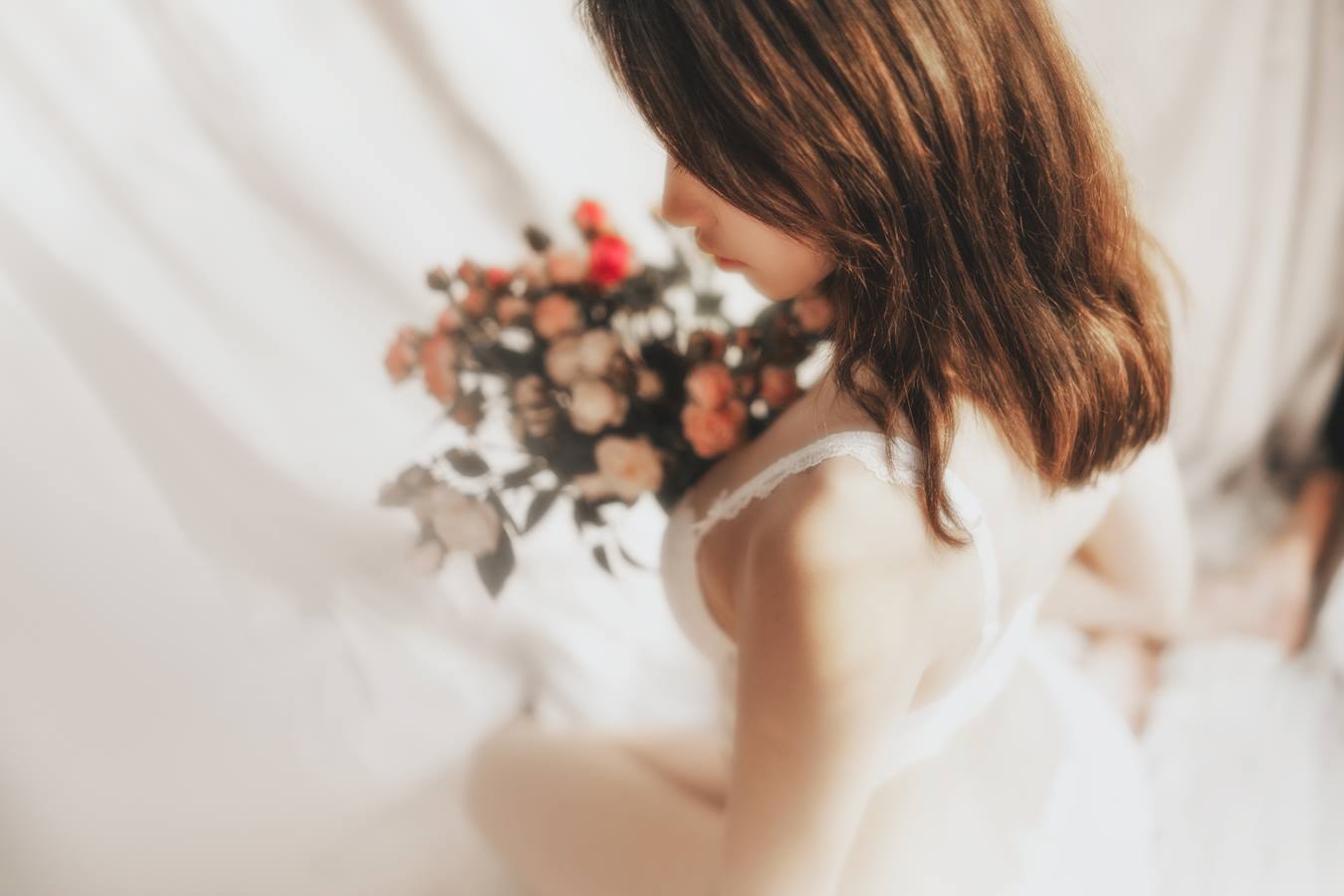 [YITUU艺图语] 2022.04.16 L’Amant 沧霁桔梗 [24P/497MB]