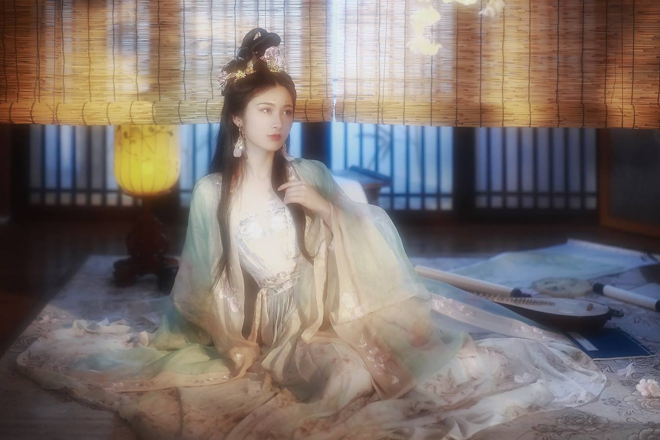 [YITUU艺图语] 2022.04.05 琵琶行 兮兮兮辞_ [22P/351MB]