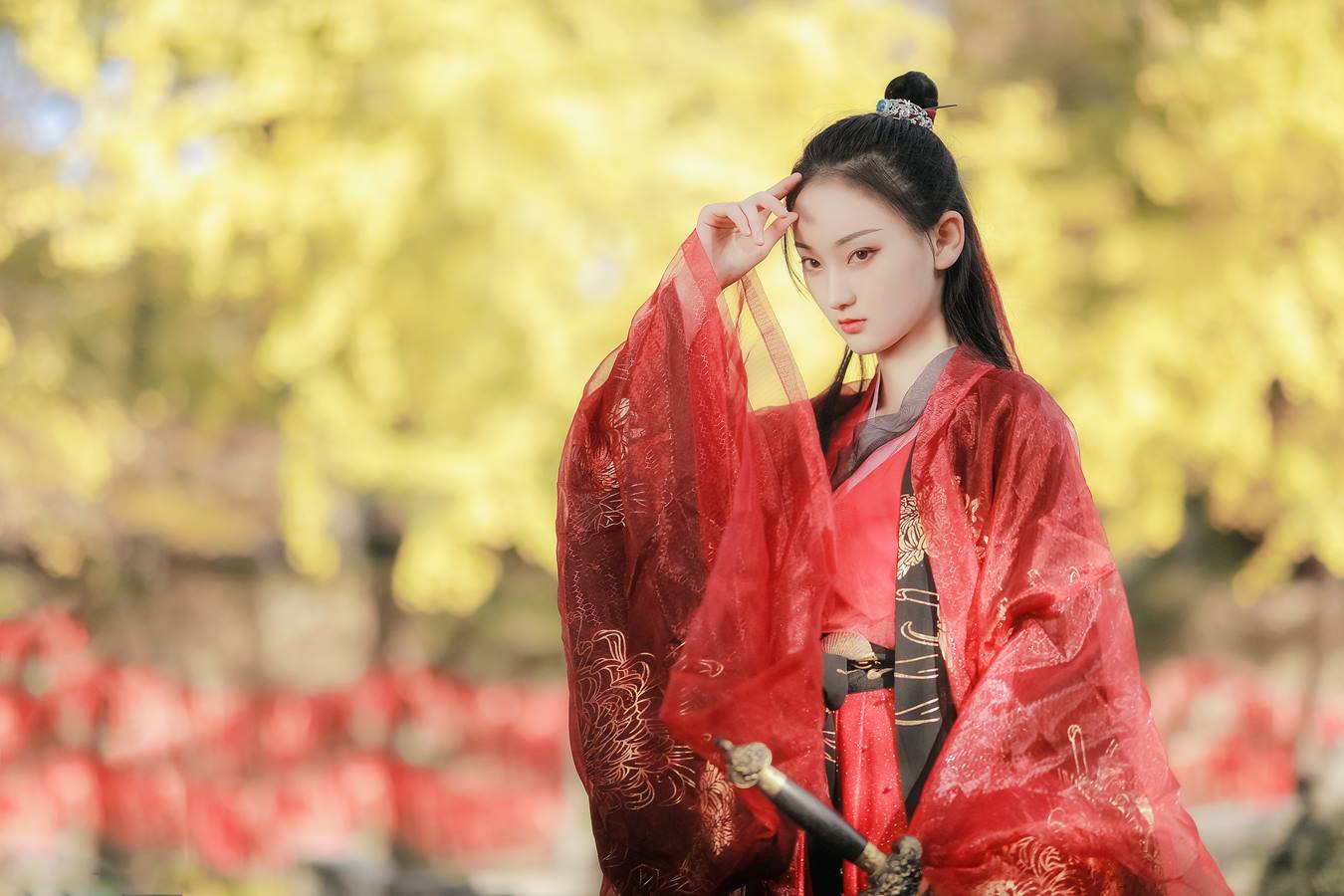 [YITUU艺图语] 2022.04.07 剑破山河 云之是小狐狸吖 [22P/633MB]