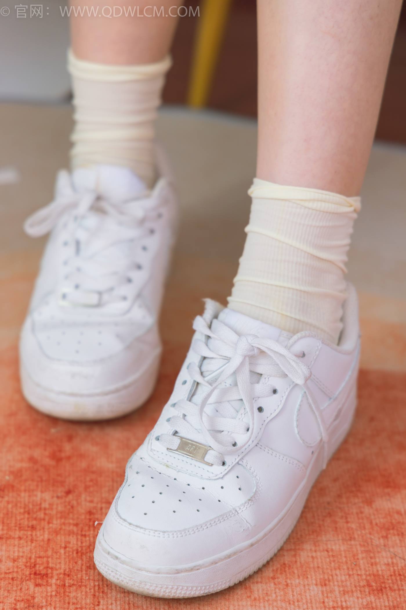 物恋传媒 NO.1492 文文-白日云朵[150P/1V/3.72GB]