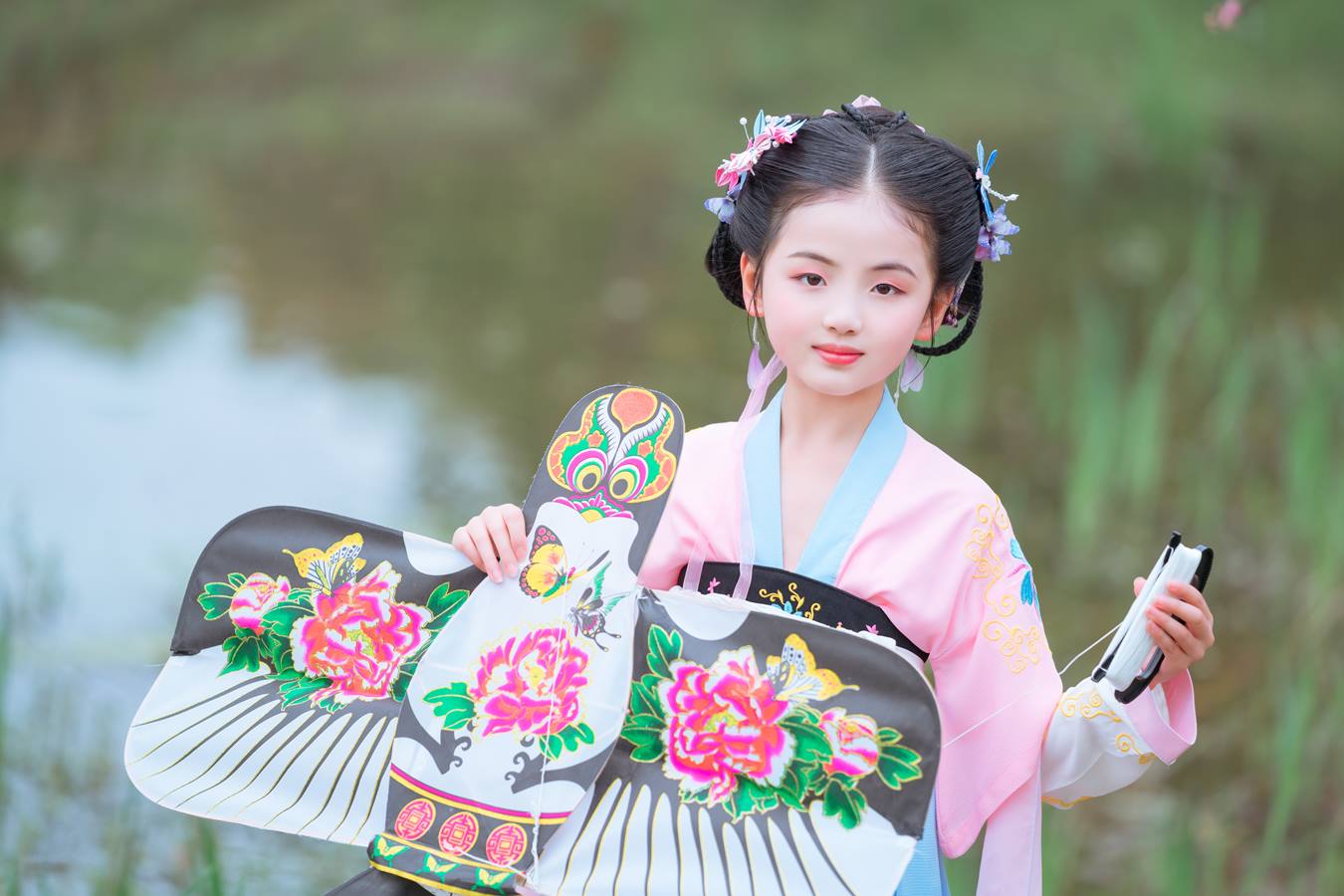 [YITUU艺图语] 2022.04.05 人间三月天 思语 [25P/188MB]