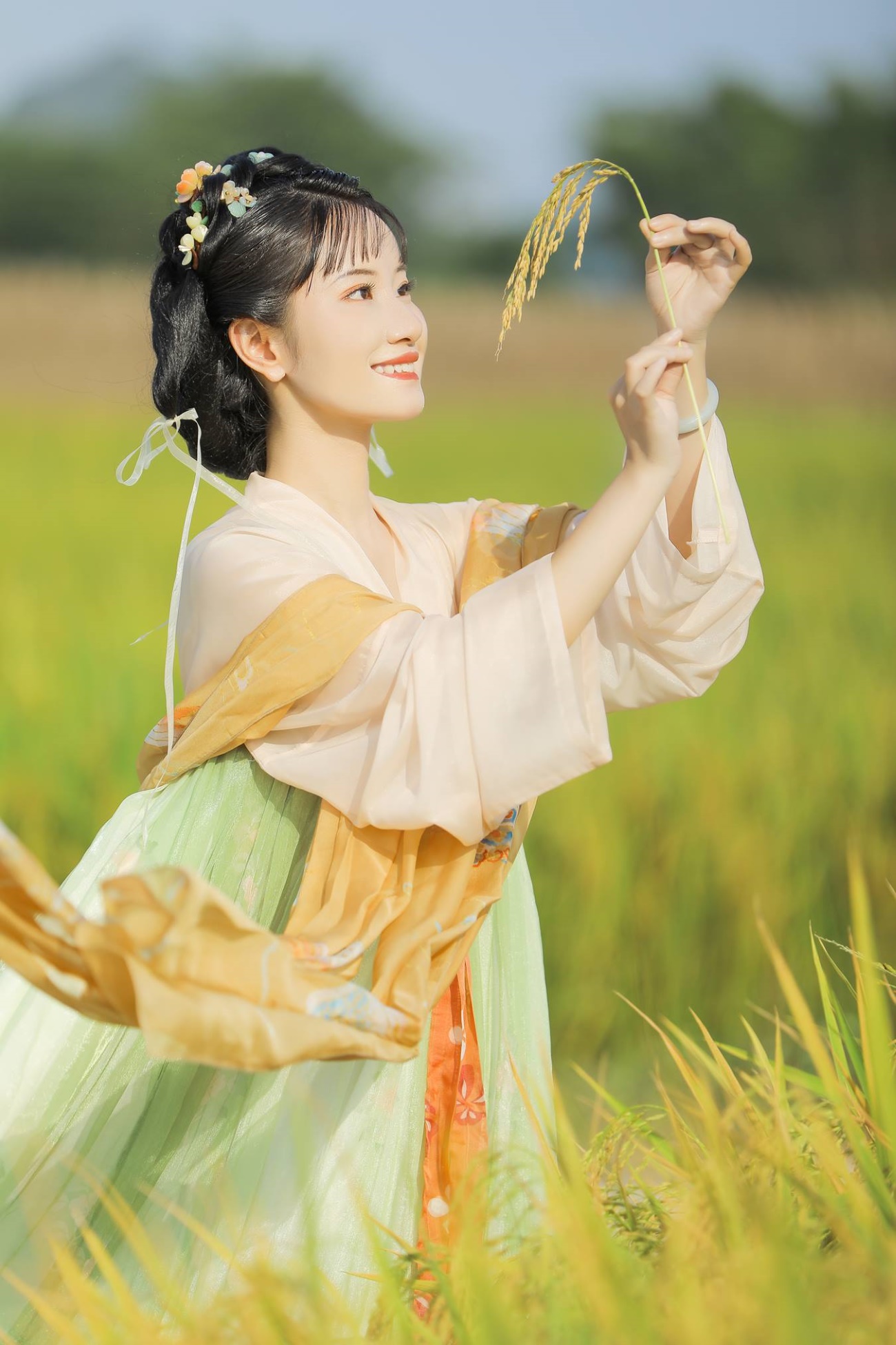 [YITUU艺图语] 2022.04.08 稻香 莹莹 [21P/301MB]