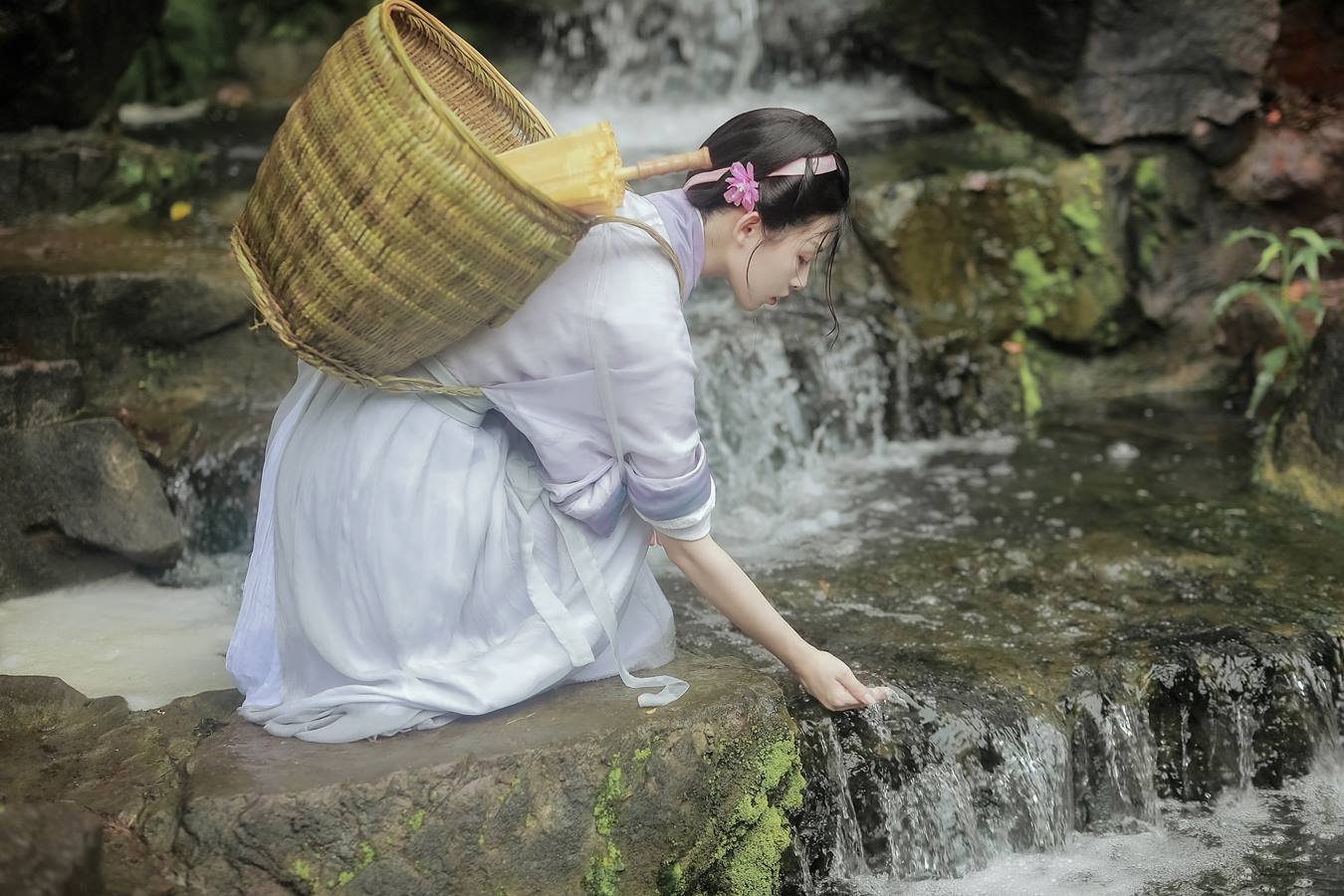 [YITUU艺图语] 2022.04.06 山居秋暝 _喵喵家的小鱼干_ [22P/374MB]