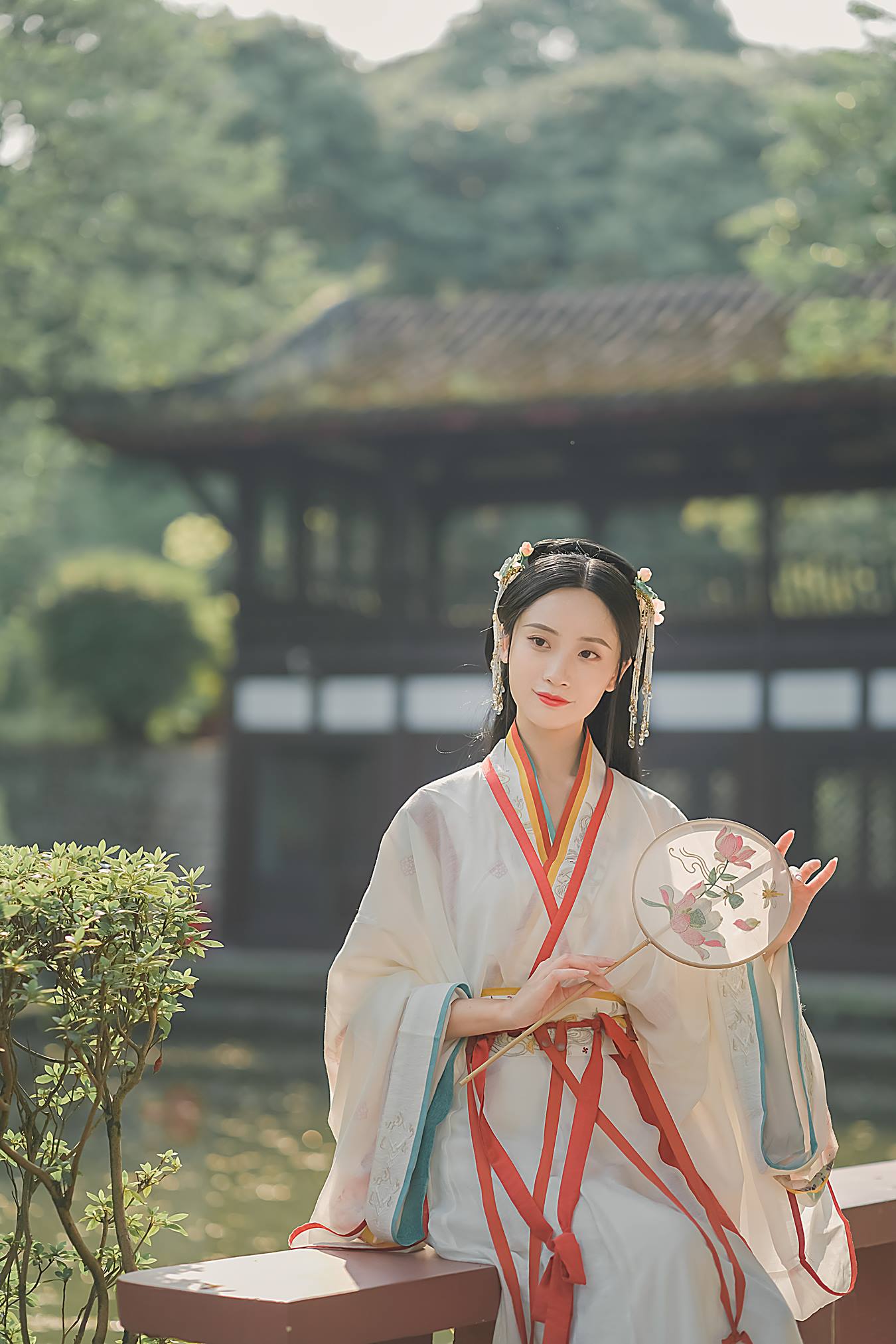 [YITUU艺图语] 2022.04.04 荷花亲子 月月 [29P/229MB]