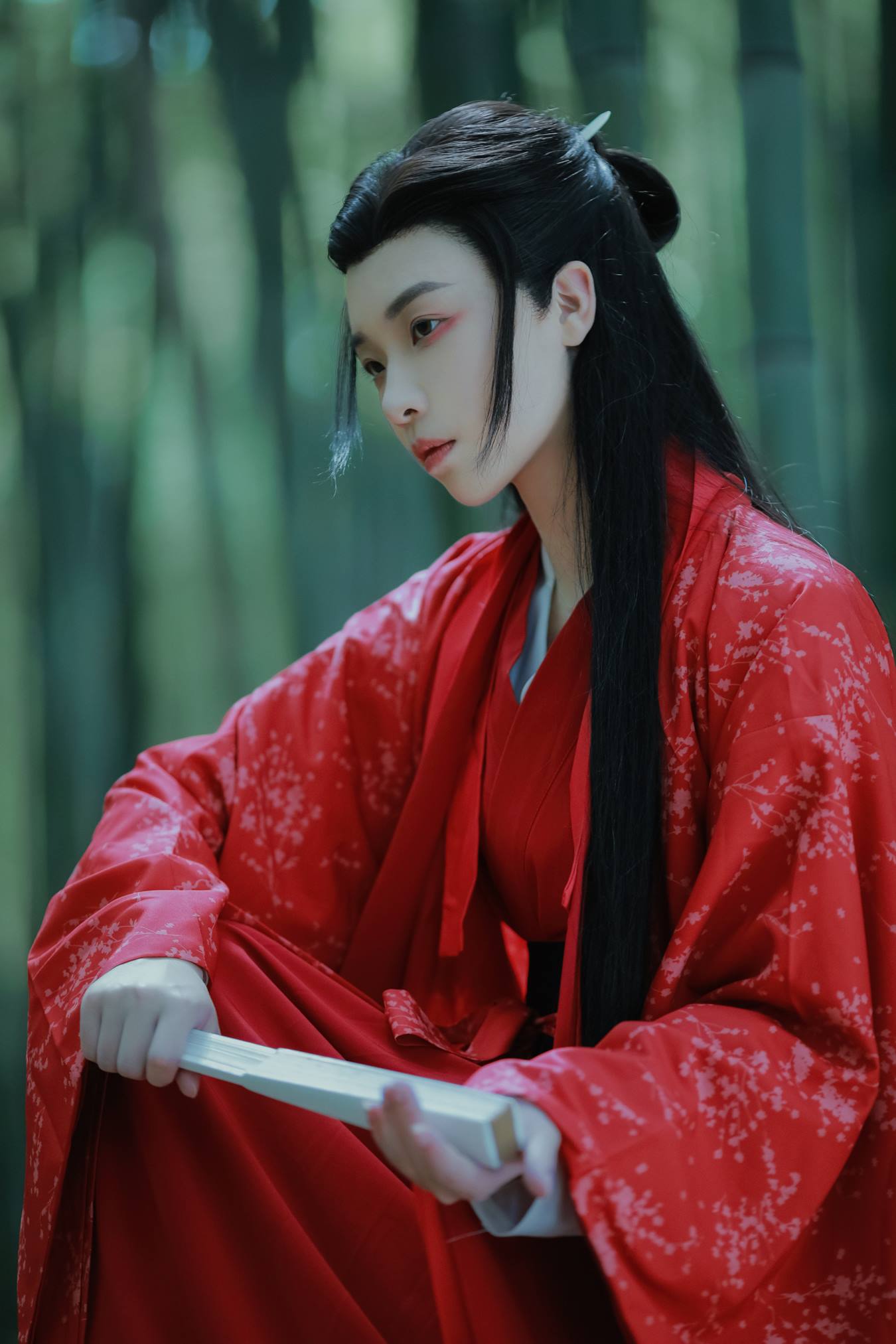 [YITUU艺图语] 2022.04.08 温客行 _喵喵家的小鱼干_ [22P/403MB]