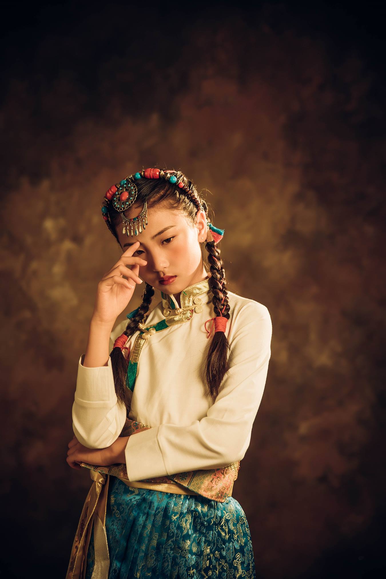 [YITUU艺图语] 2022.04.09 民族风 小嘉 [26P/212MB]