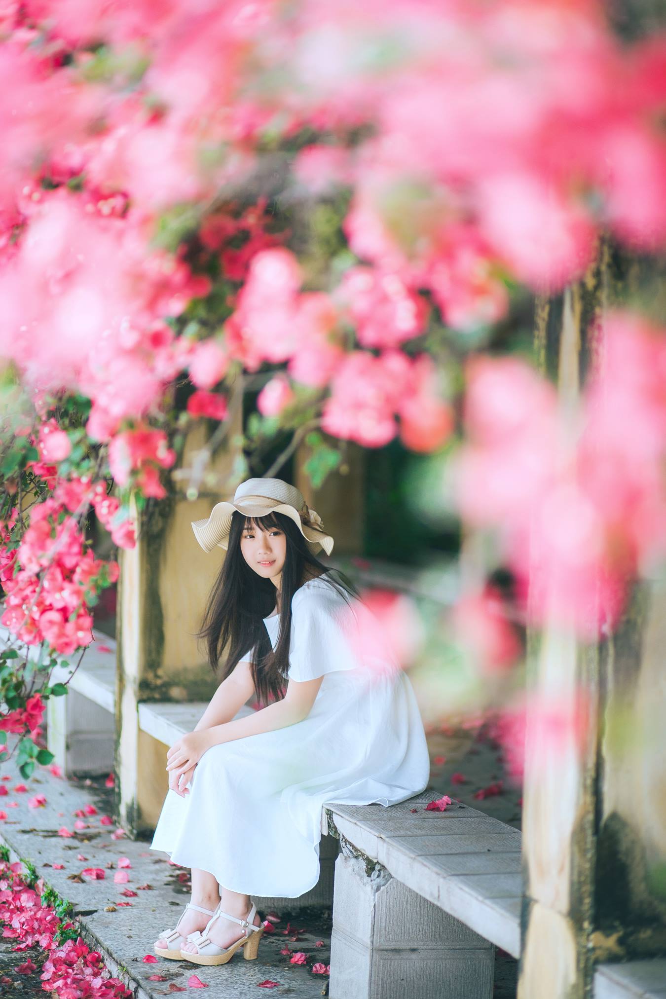 [YITUU艺图语] 2022.04.21 花和那姑娘 紫卿 [23P/475MB]