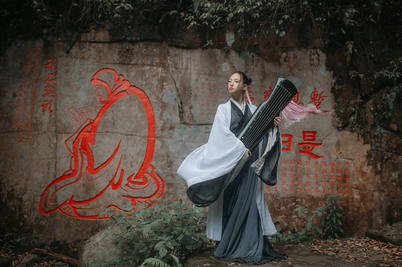 [YITUU艺图语] 2022.04.09 青山 叶初婳 [26P/263MB]