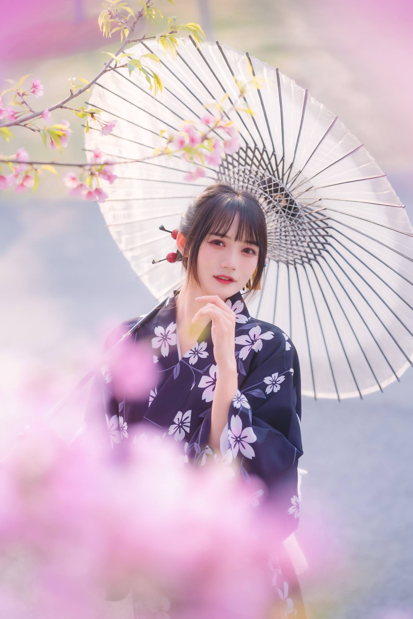 [YITUU艺图语] 2022.04.21 樱花烂漫时 兔子Zzz不吃胡萝卜 [26P/187MB]