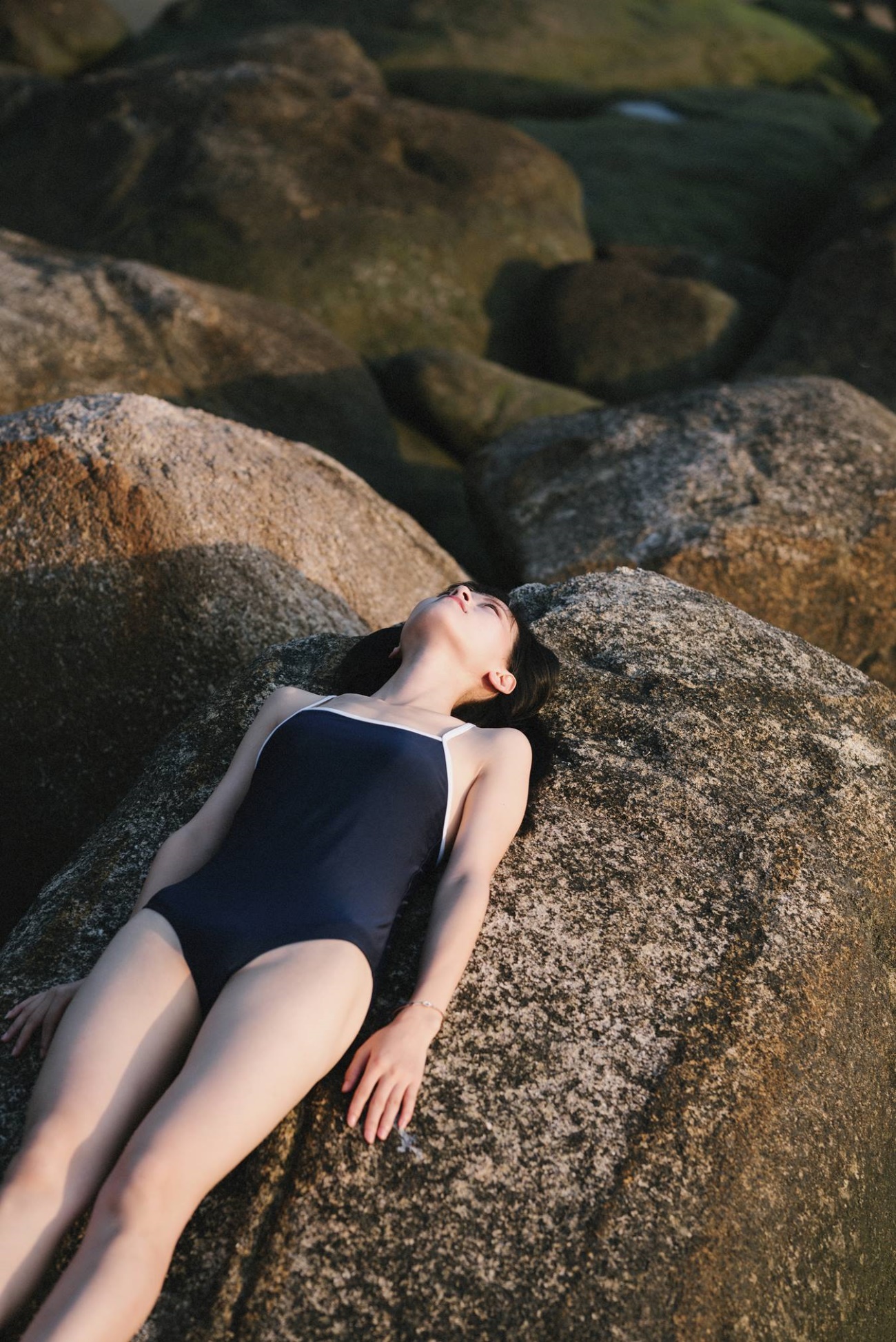 [YITUU艺图语] 2022.04.08 化身孤岛的鲸 小球 [26P/280MB]