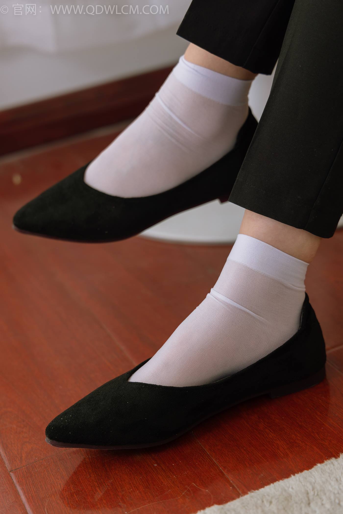 物恋传媒 NO.1485 姜姜-青山与诗[150P/1V/3.75GB]