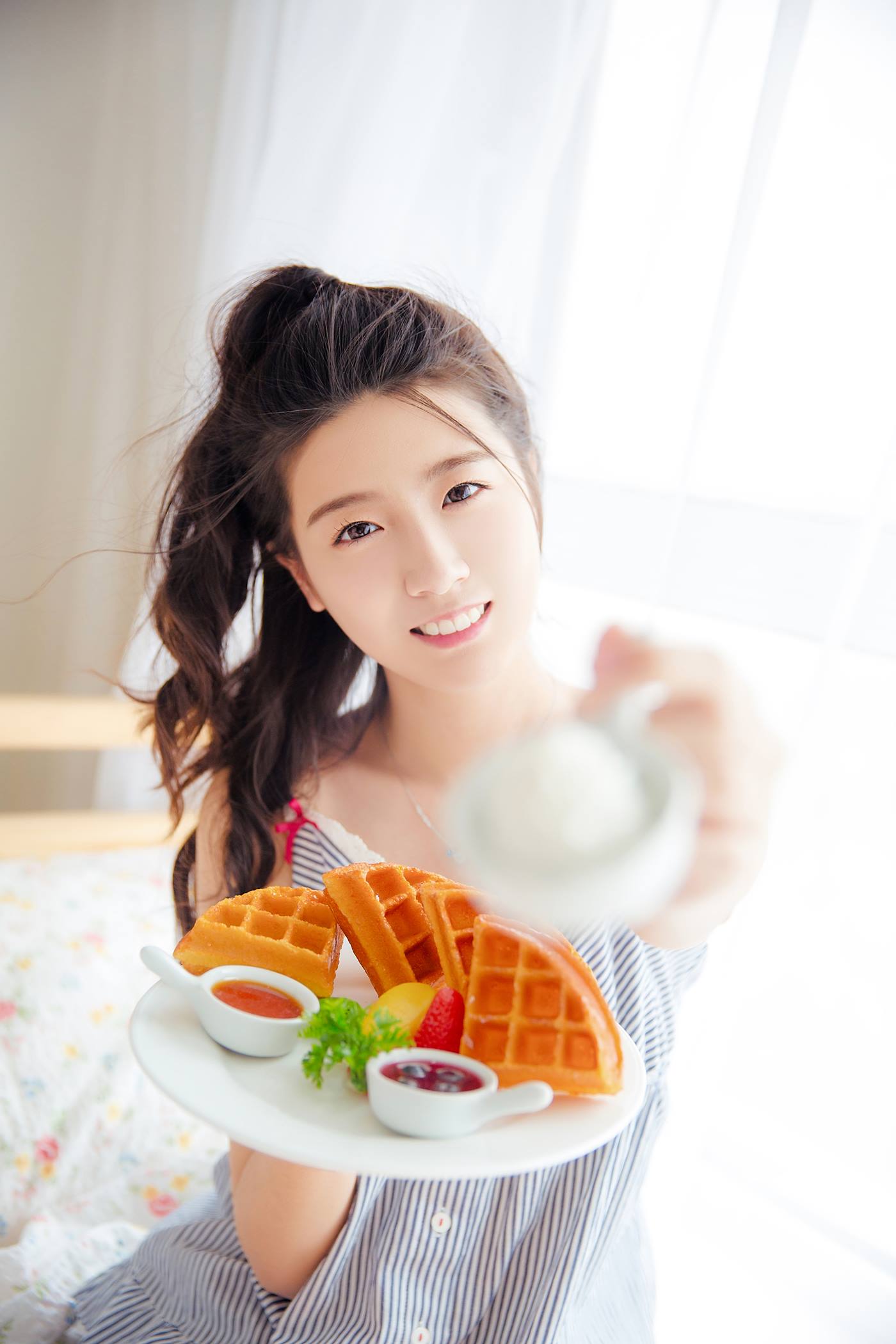 [YALAYI雅拉伊]2023.02.25 NO.1010 睡衣女友[35+1P/188MB]